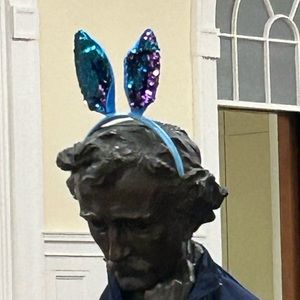 Meet your Posher, Olivia